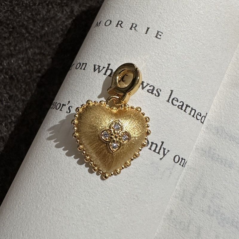 Ciondolo in argento sterling S925 con ciondolo a forma di amore medievale, stile francese, leggero, di lusso, semplice, alla moda, dal design vintage spazzolato._voghion.com