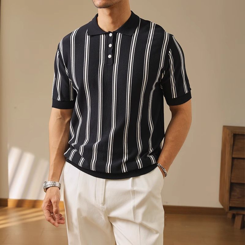 Lässiges, vielseitiges Poloshirt mit Kontrastfarben und Streifen, kurzärmelig, aus Eisseide, Retro-Stil im Old Money-Stil, gestricktes Revers-T-Shirt für Herren_voghion.com
