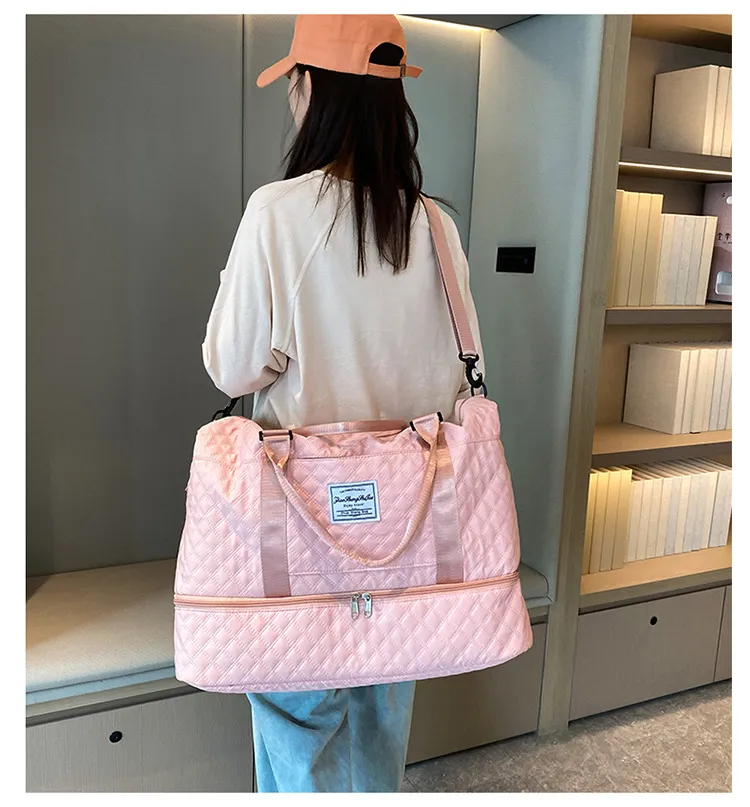 Fashionable short trip rhombus dry and wet separation sports handbag yoga fitness bag large capacity shoe compartment travel bag_voghion.com