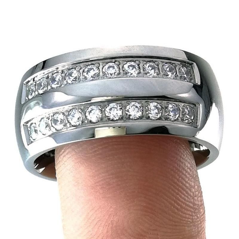 Anello di fidanzamento da uomo Ahappy in acciaio inossidabile color oro con zirconi cubici, larghezza 10 mm_voghion.com