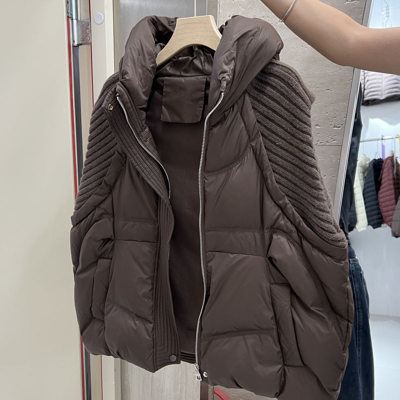 ​​"Women's Hooded Down Vest, Quilted Sleeveless Puffer Jacket With Knit Trim, Thickened Winter Waistcoat (Black/White//Chestnut/Brown)"​​_voghion.com
