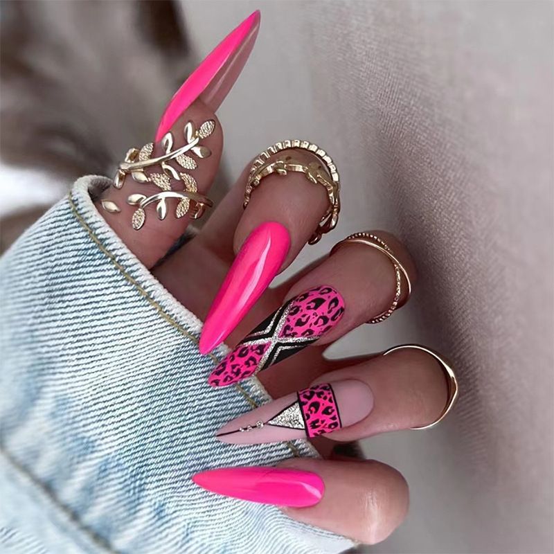 Unghie finte lunghe a spillo 24 pezzi Semplici unghie finte francesi rosa con colla Indossabile Stampa di mandorle sulle unghie Indossabili_voghion.com