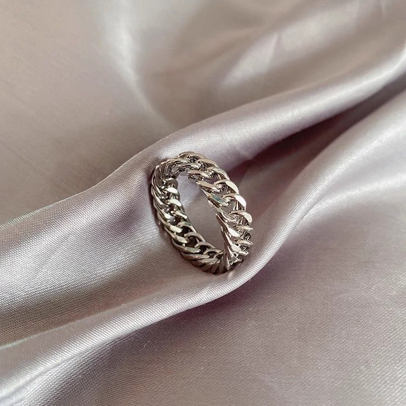 Anello in acciaio al titanio con catena cubana cava geometrica per coppia, design di nicchia, accessorio di alta qualità fatto a mano_voghion.com