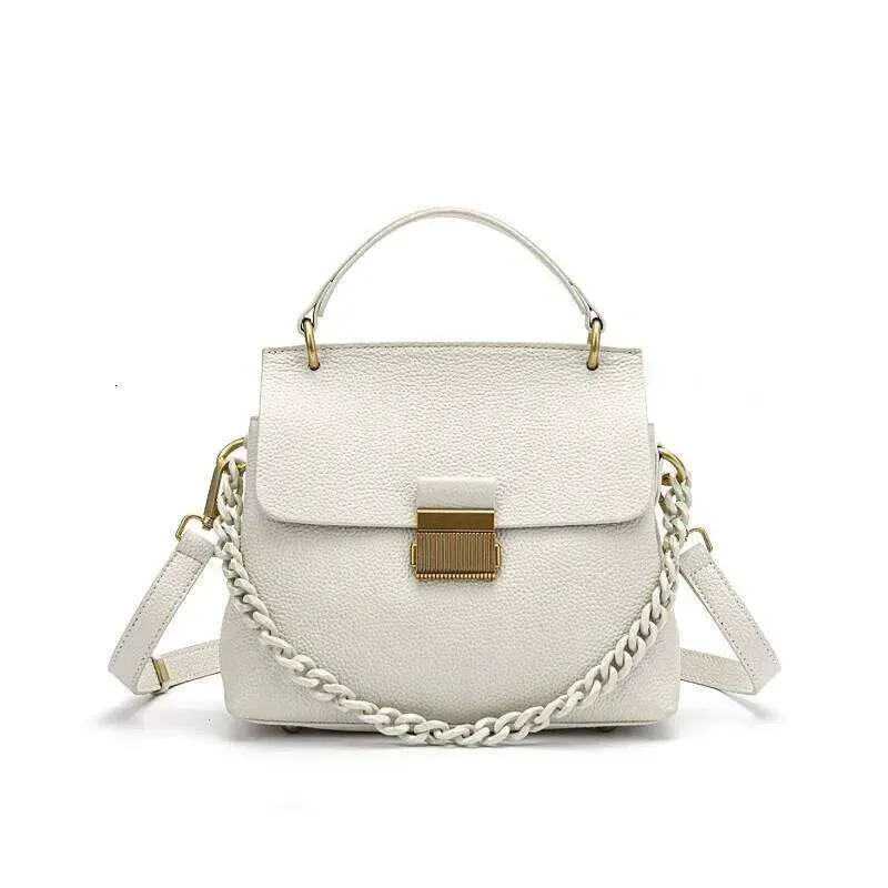 Designer Neue Klassische Kette Kleine Shell Tote Mode Echtes Leder Frauen Nischen Design Schulter Taschen Top Qualität Damen_voghion.com