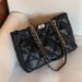 Large Capacity Quilted Chain 2023 New Trendy Fashion Texture Niche Tote Versatile Shoulder Bag For Women_voghion.com