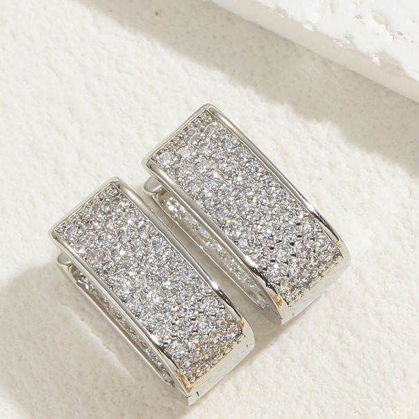 1 paio di eleganti orecchini a cerchio in stile classico lussuoso con placcatura asimmetrica intarsiata in rame e zircone placcati in oro 14k_voghion.com