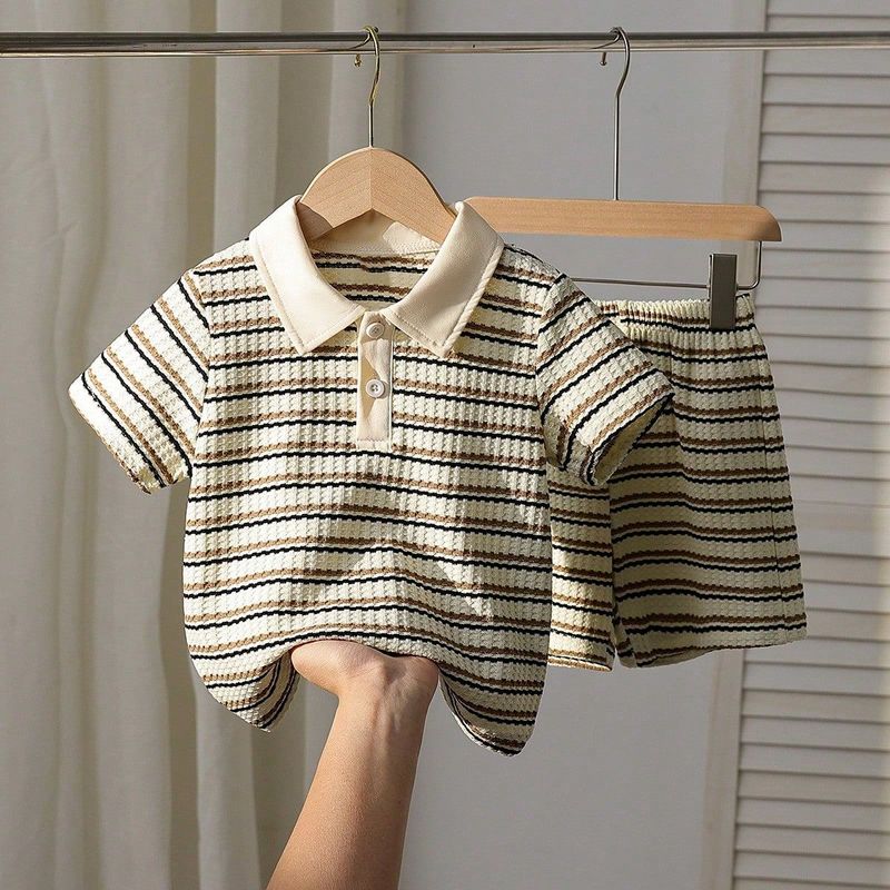 Completo di pantaloncini in maglia a righe testurizzate per bambini - Completo estivo 2 pezzi (4-7 anni, 100-130 cm)_voghion.com
