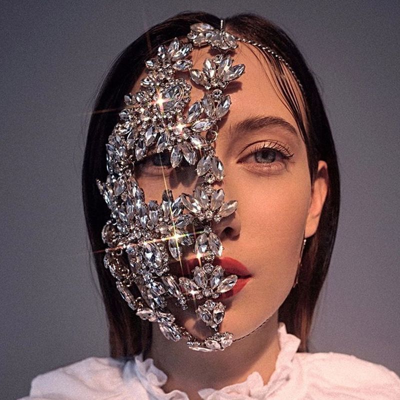 Novel Creative Diamond Half Face mask Bar Atmosphere Face Decoration Halloween Party Rhinestone Jewelry mask_voghion.com