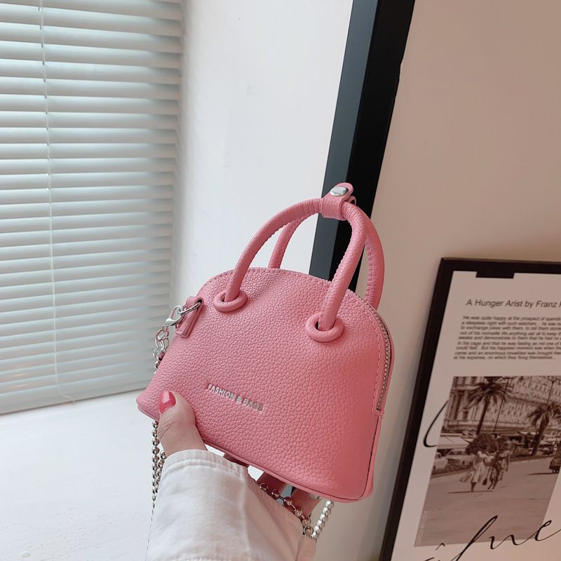 Piccola borsa a catena per le donne 2023 New Fashion Litchi Pattern Mini borsa a conchiglia per le donne Borse moda Temperamento palmare obliquo_voghion.com