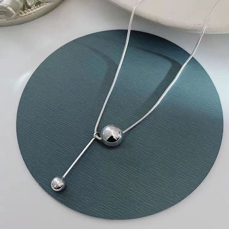 Stylish And Simple Titanium Steel Luxury Round Bead Pendant Necklace Female Niche Ins Wind Collarbone Chain Necklace Female_voghion.com