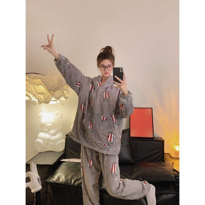 Winter Ins Stil 2024 Paar Pyjamas mit Fleece verdickt Winter warm langärmeligen Herren und Damen Flanell Home_voghion.com
