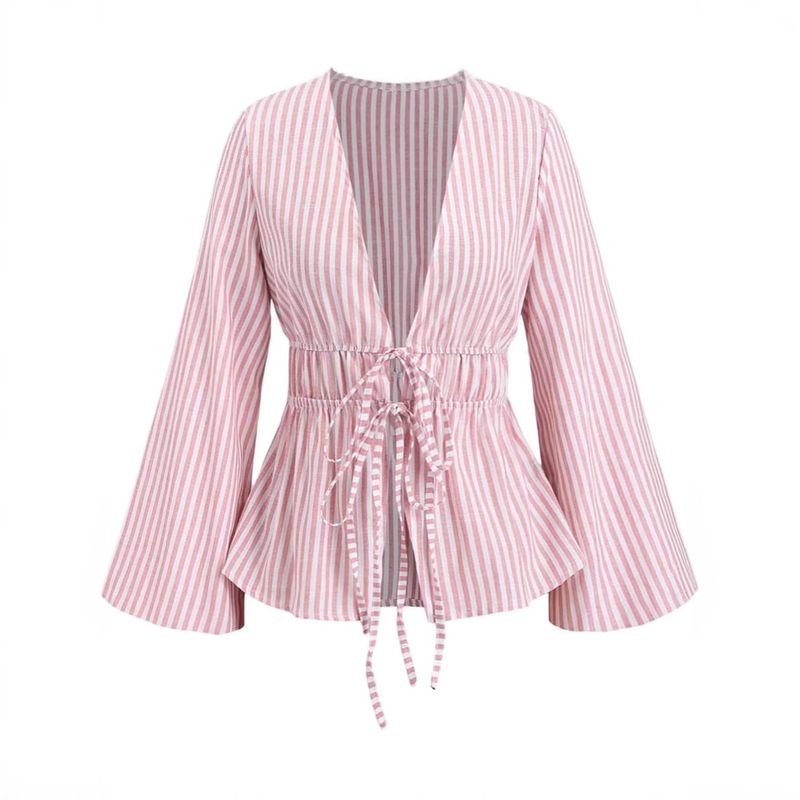 Top elegante con volant e scollo a V profondo, manica a tromba, allacciato sul davanti, a righe, da donna_voghion.com