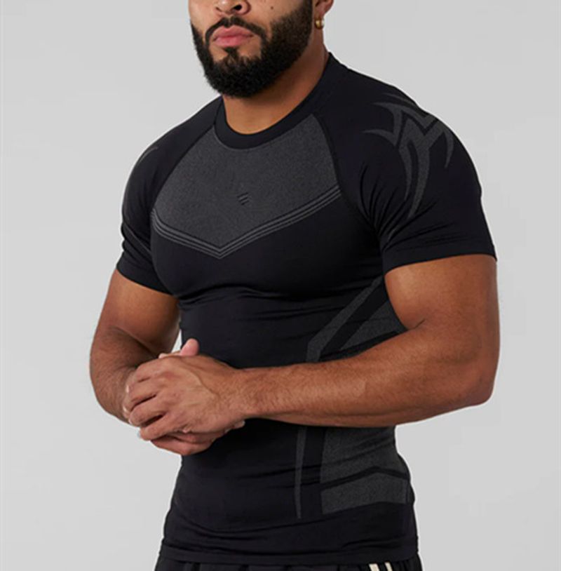 Odzież męska Handel zagraniczny Modna marka Sport Fitness Koszulka T-shirt Rajstopy Wysoka elastyczność Ubrania treningowe Ubrania fitness z krótkim rękawem_voghion.com