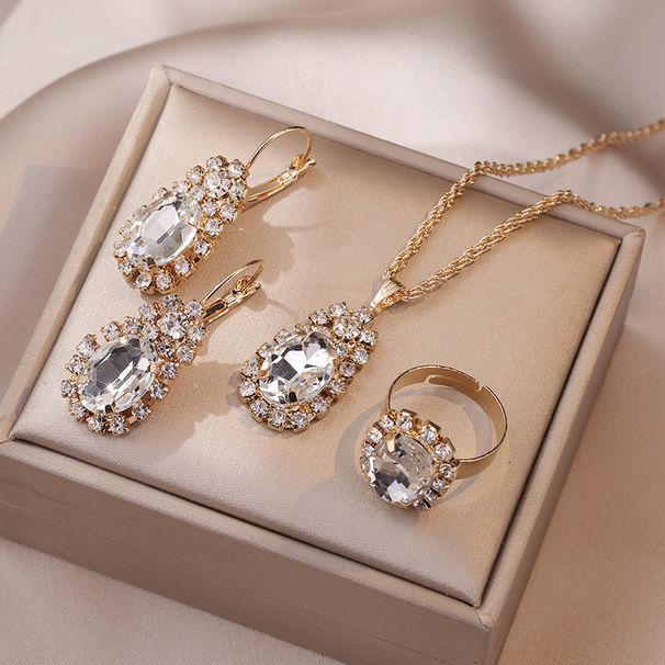 Produttori all'ingrosso di collane europee e americane transfrontaliere con zirconi rossi in rete femminile e orecchini pendenti Joker con catena in metallo per clavicola_voghion.com