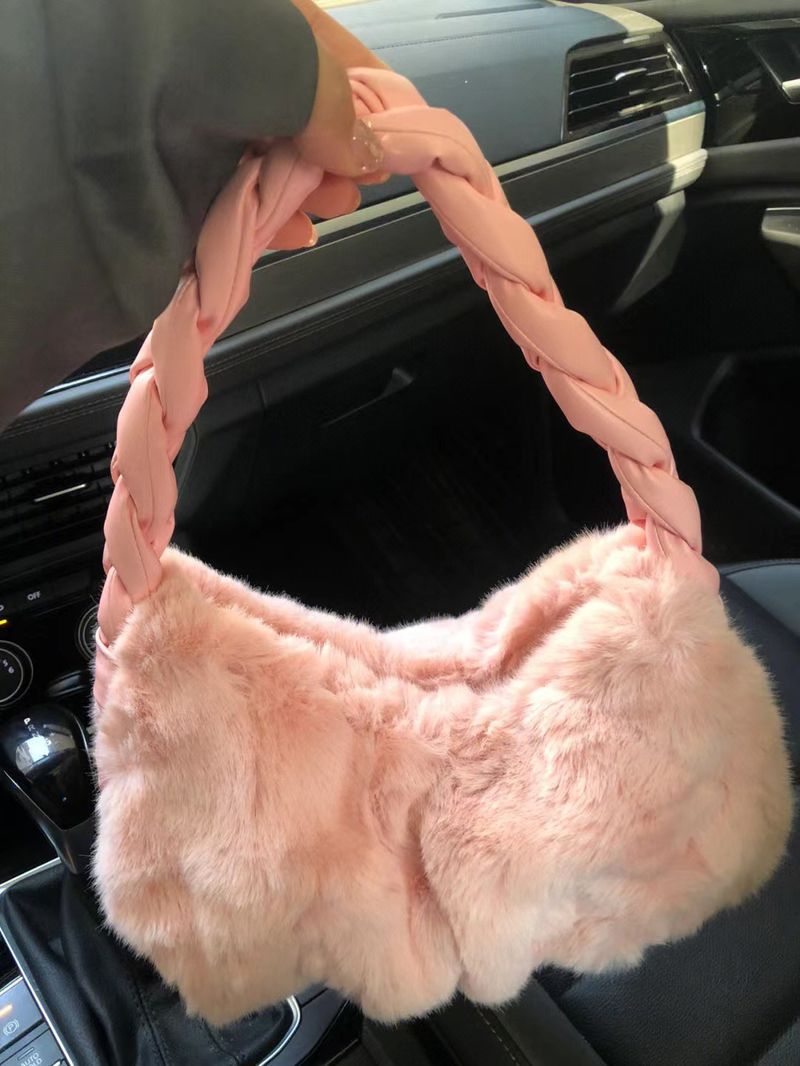 Unique Design Versatile Minimalist for Winter Women 2024 New Handheld Plush Shoulder Bag_voghion.com