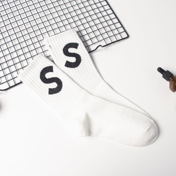 Sokker kvinder sommer tynde mellemrørssokker ren bomuld ins trendy bogstaver slid sportsnet kendis par damer mellemrørssokker_voghion.com