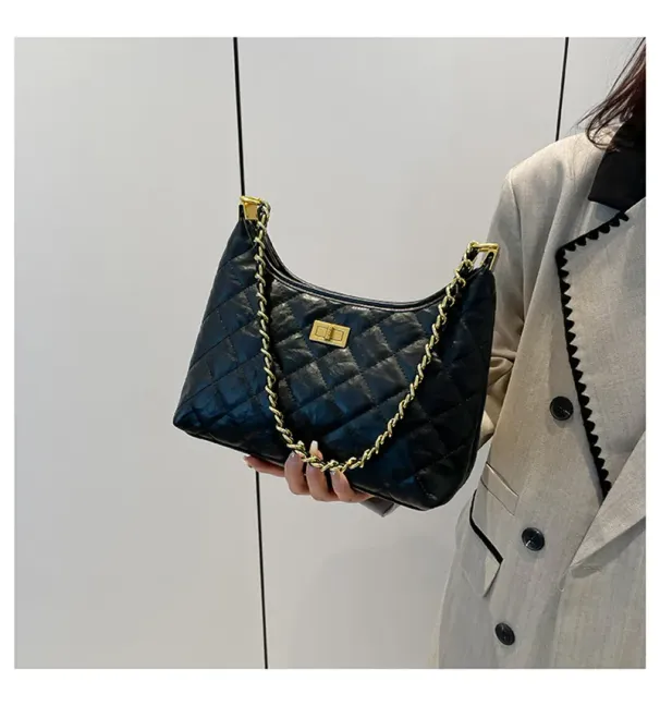 Bolso de hombro con textura premium y cadena elegante Dia Grid para mujeres modernas_voghion.com