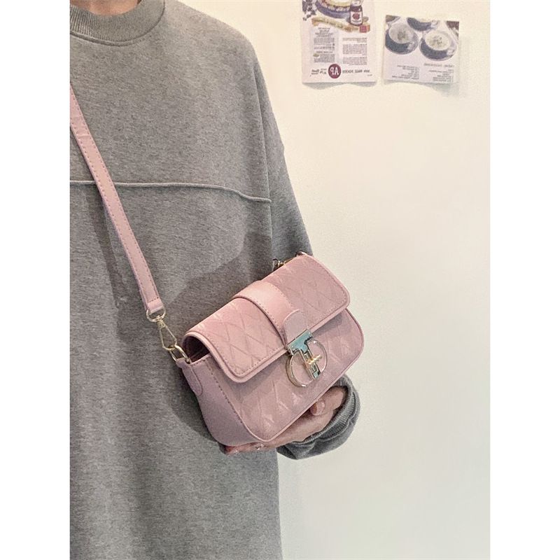 Franséisch Crossbody-Tasch fir ënner den Äerm 2024, nei a populär, villfälteg Kettentasch mat enger Schëller fir Fraen_voghion.com