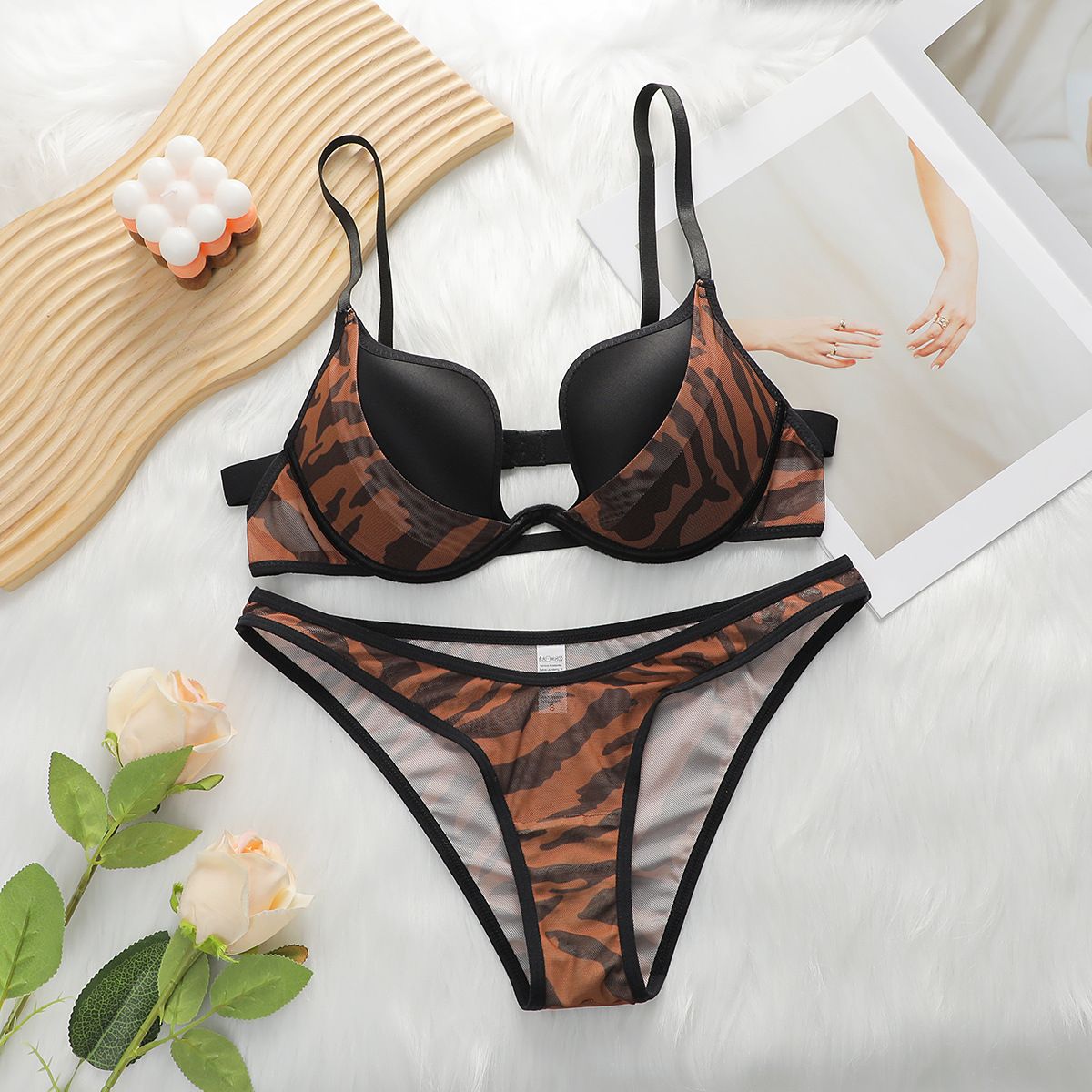 Women's Intimates New Bra Set Women's Push Up Push Up Comfortable And Breathable Thin Straps Half Hip Covering Women's Underwear Set_voghion.com