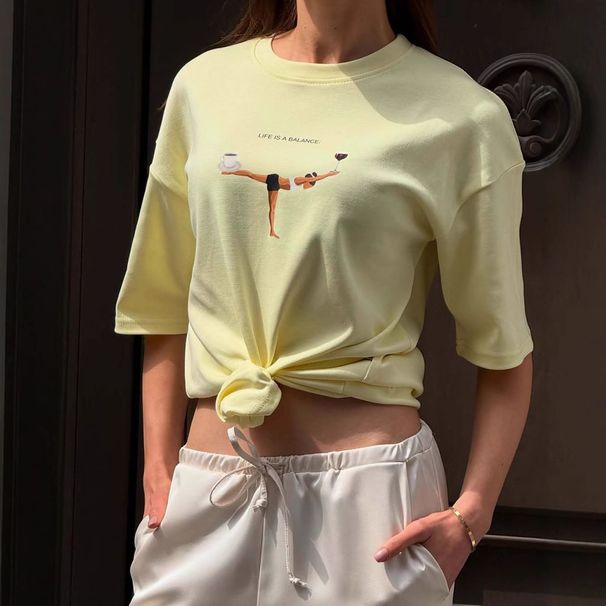 Sexy Graphic Print Tee – Summer Essential (S-L, Soft Cotton, Oversized Fit, Femme Fatale Vibes)_voghion.com