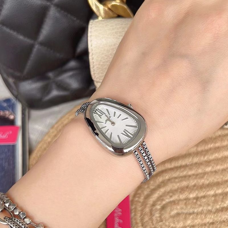 Mishali New Snake Head High-End Tassel Chain Women's Quartz Watch_voghion.com