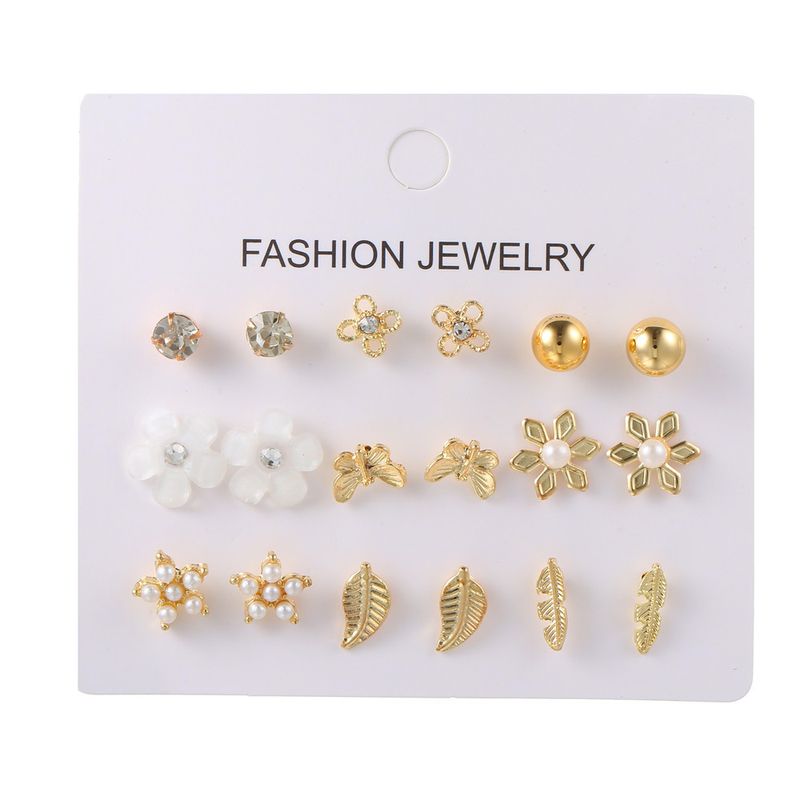 Dziewięć par perłowych kolczyków z motywem motyla w kształcie liścia i pięcioramiennej gwiazdy, w tym samym modelu, kolczyki gwiazd internetu_voghion.com