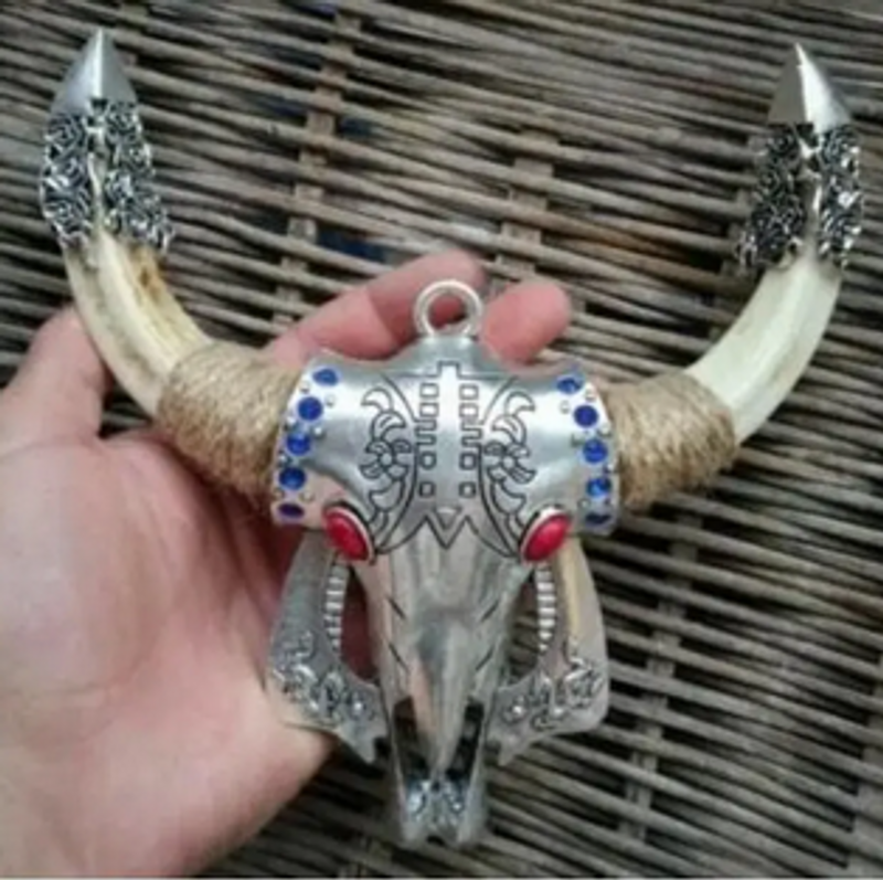Wild Pig Teeth Embedded Alloy Ox Head Wild Boar Tooth Amulet Pendant_voghion.com