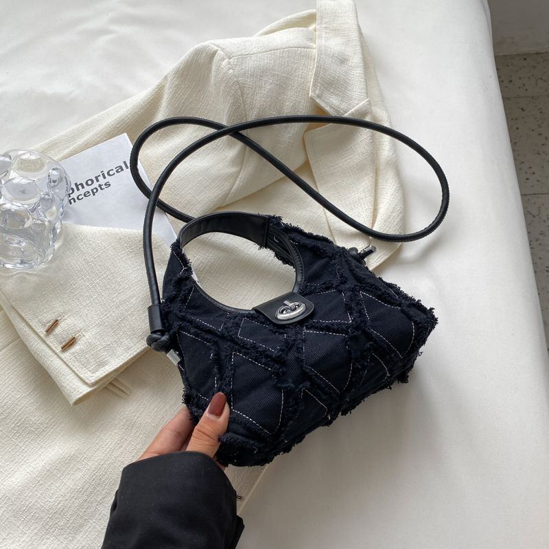 VENSTRE SIDE Blødt stof Trend Små Skulder Crossbody Tasker til Kvinder Hobo 2022 Luksusmærke Designer Dame Håndtasker Kawaii Totes_voghion.com