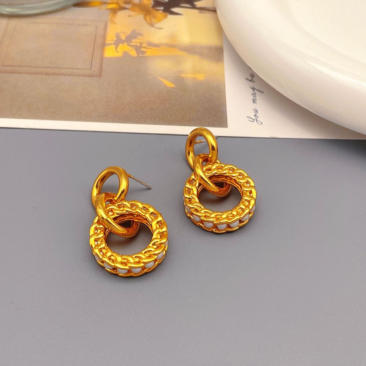 Qingdao con fibbia a catena a cerchio geometrico e intarsio di perle, design squisito, ciondolo, orecchini_voghion.com