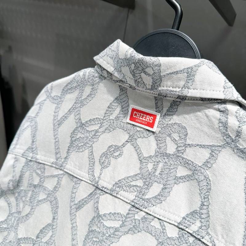 Herrenbekleidung Neue Jacquard-Jeansjacke Mode Stickerei Lose Jacke Reversmantel_voghion.com