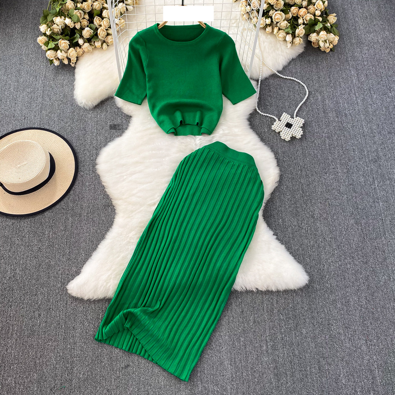 Women's crew neck slim knit top two-piece set of high-waisted mid-length skirt_voghion.com