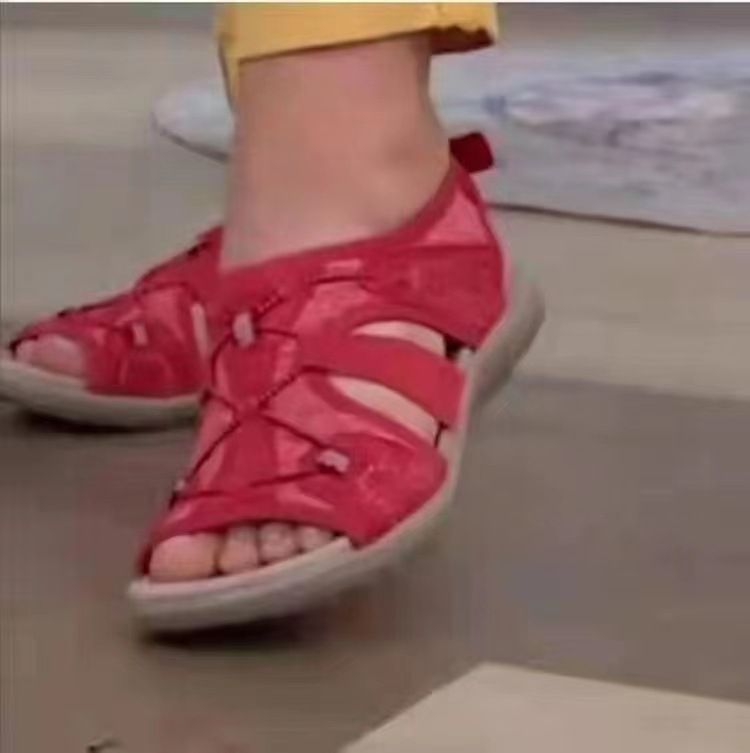 Cross border 2024 bahar yeni yuvarlak başlı nefes alabilen rahat sandaletler kadınlar için dış ticaret büyük boy düz tabanlı plaj sandaletleri kadınlar için beden 43_voghion.com