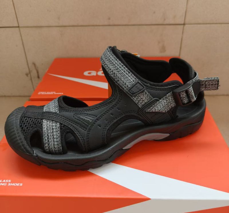 Rutschfeste Outdoor-Sandalen für Paare zum Strand und Wandern – Unisex, geschlossen – Zehendesign_voghion.com