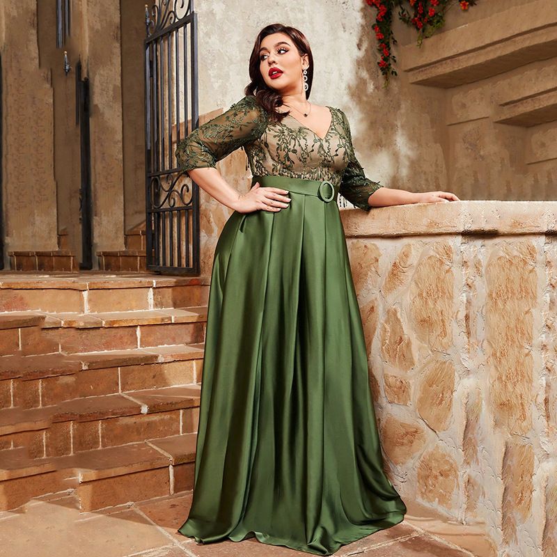 Elegantes Abendkleid mit tiefem V-Ausschnitt und halblangen Ärmeln – Abendkleid in Übergröße für Damen in Smaragdgrün, perfekt für Galas und besondere Anlässe_voghion.com