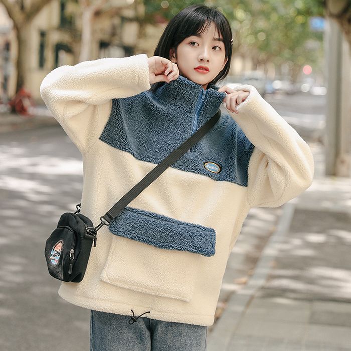 Φθινόπωρο/Χειμώνας 2024 Νέα γυναικεία μπλούζα με κουκούλα από μαλλί αρνιού_voghion.com