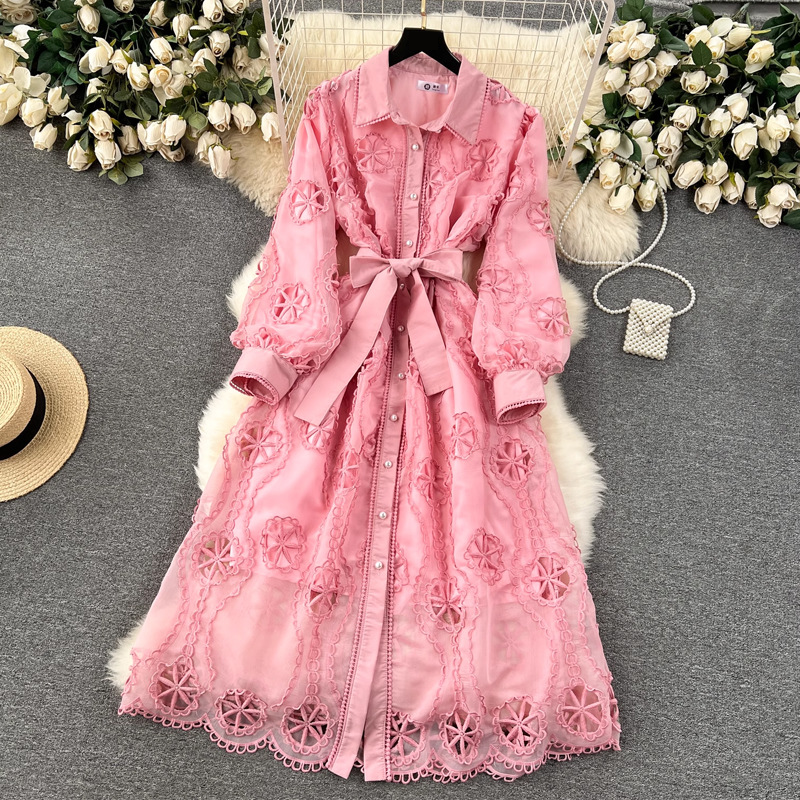 Damenbekleidung Kleid im Palaststil für Damen Neues, schweres, industriell besticktes, hohles, blumenbesetztes, schmales, mittellanges Kleid mit Puffärmeln_voghion.com