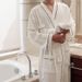 Premium-Bademantel mit Waffelmuster – weich und saugstark (Hotelqualität, passend für Paare)_voghion.com