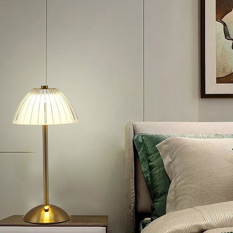 Light luxury bedside crystal table lamp, rechargeable night bedroom atmosphere decoration light, bar and coffee_voghion.com