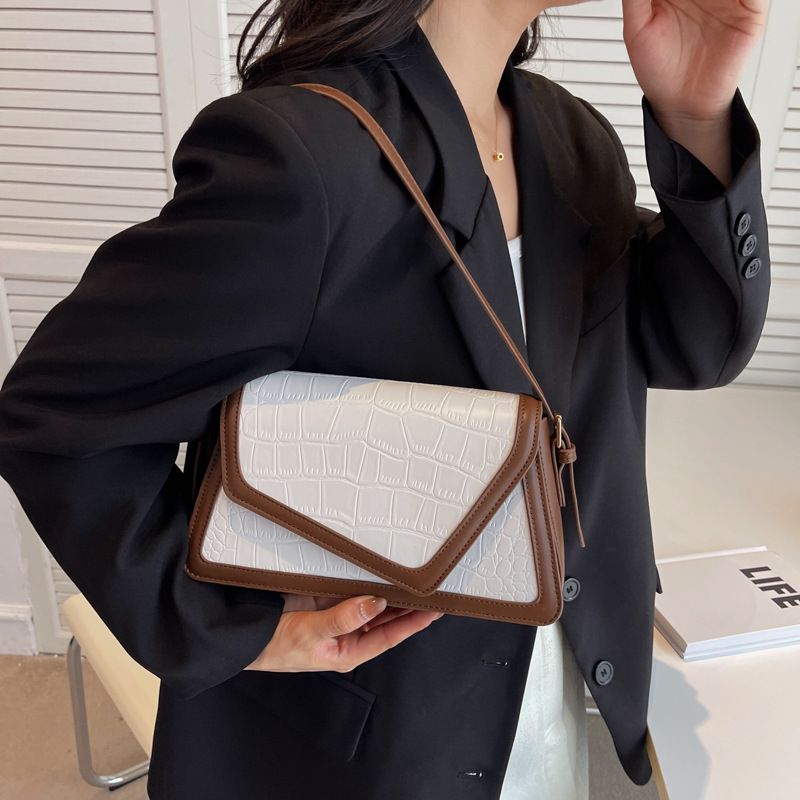 Damen 2024 Neue Sommer Achselhöhle Mit Vielseitig Textur Modische Kleine Quadratische Trendy Und Einfache Eine Schulter_voghion.com