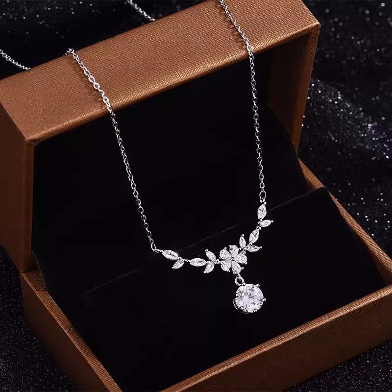 S Pure Silver Wheat Spike Necklace For Women, Niche High-End Design Sweater Chain Jewelry With Moissanite One Carat_voghion.com