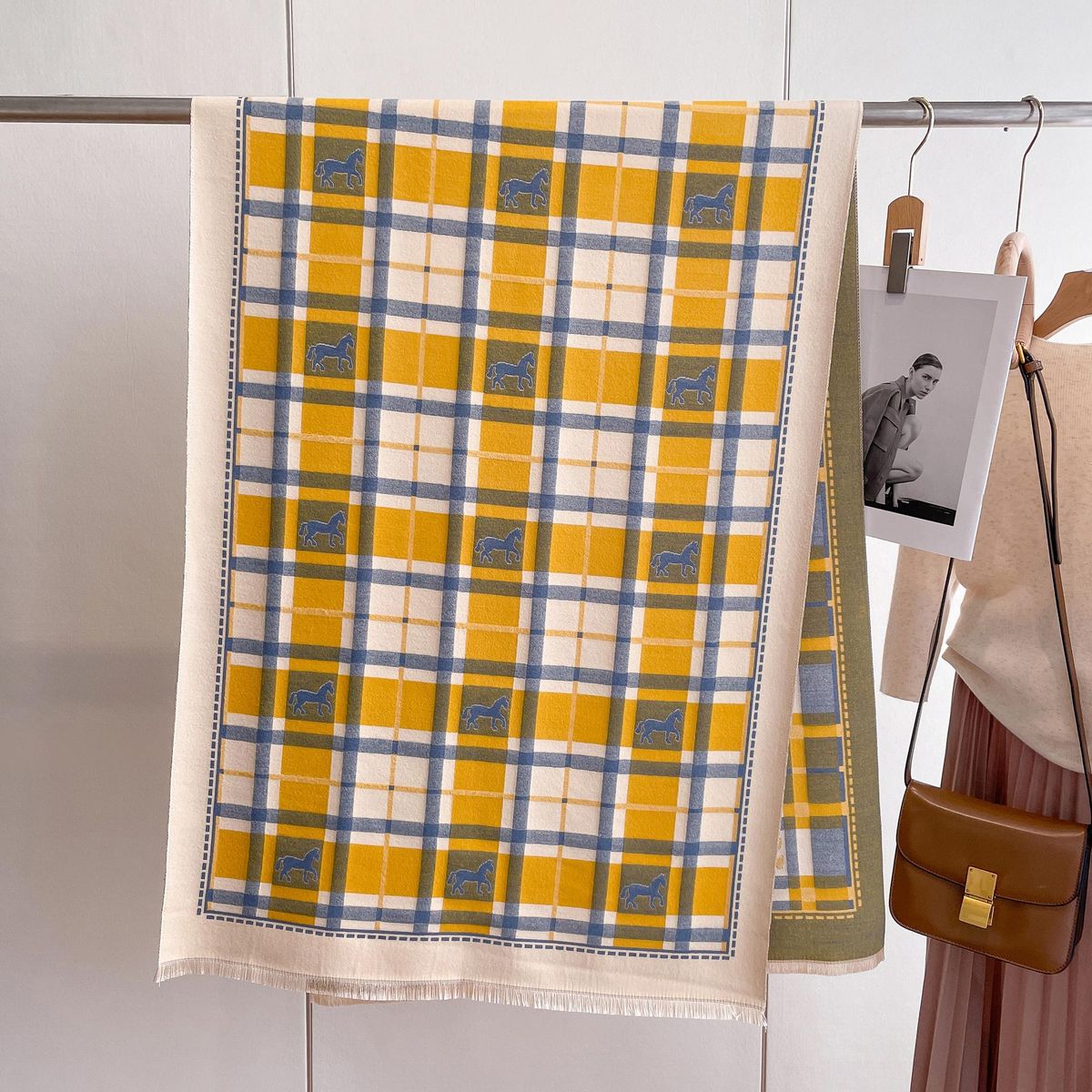 Doppelseitig bedruckt für Damen im Herbst und Winter, Wärme, Pony-Mode, Verwestlichung, leichter Luxus, karierter Schal,_voghion.com