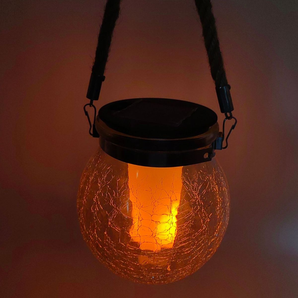 Solar-Powered Crackle Glass Flame Lantern – Outdoor Hanging Mason Jar Light With Auto Dusk-to-Dawn Sensor, IP55 Waterproof_voghion.com