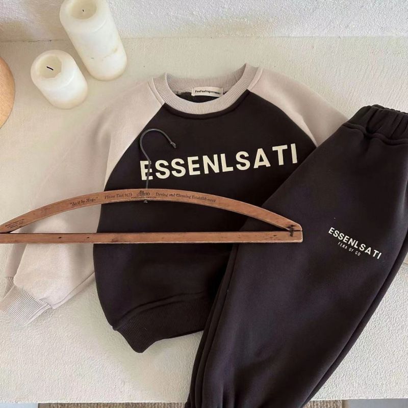 Kids' Clothing plus velvet and thickened boy's winter clothes color matching letter sweater small and medium children's Korean version sweatpants_voghion.com