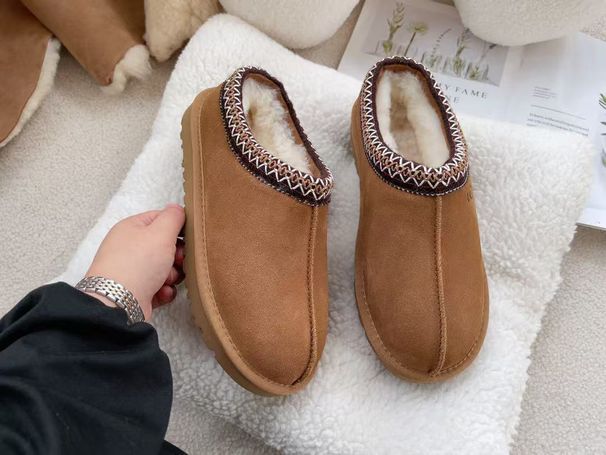 Designer Slide Sandals Womens: Trendy Platform Sandals For Beach, Vacation Sandals And Comfortable Summer Slippers For Men And Women_voghion.com