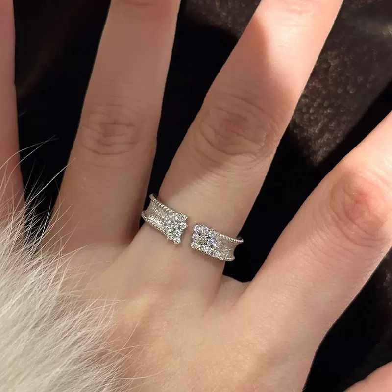 Sparkling Star River "S Pure Silver Micro Inlaid Broken Diamonds, Antique With Exquisite Brushed Opening Index Finger_voghion.com