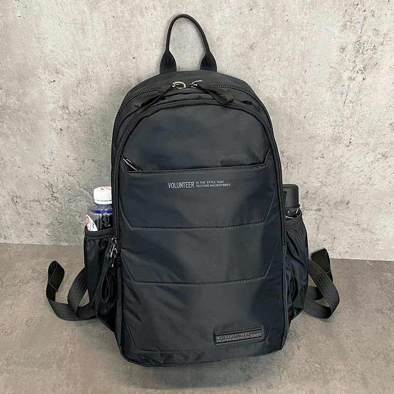 Mochila de viaje pequeña e informal para jóvenes_voghion.com