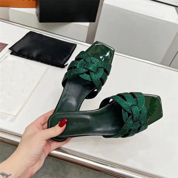 2025 New Fashion Versatile Classic Slippers Sandals Cross Thick Heel Denim Fabric Ostrich Pattern Open Toe_voghion.com