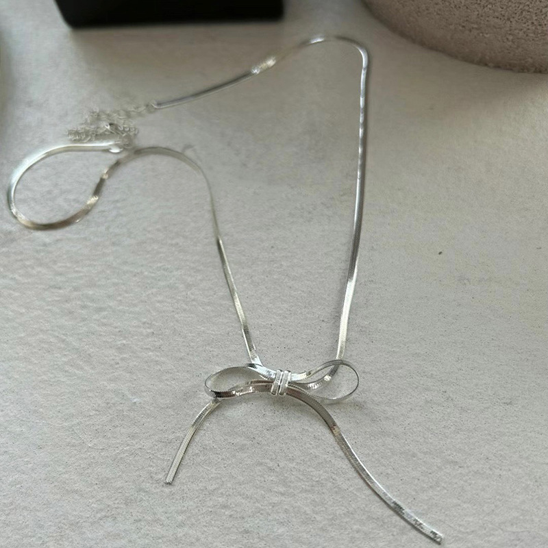 Sterling VENUS Sier Bowknot Collana con catena in osso di serpente per donna Ragazza Design semplice Gioielli coreani Dropshi_voghion.com