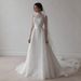 Abito da sposa da donna, abito da sposa in pizzo lucido ed elegante, abito da sposa in raso con maniche lunghe – Abito senza tempo a trapezio con vita alta in bianco avorio_voghion.com