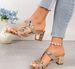 Toc gros Sandale cu strasuri goale pentru femei Sandale și papuci pentru femei La modă și versatil Îmbrăcăminte exterioară de dimensiuni mari Sandale și papuci_voghion.com